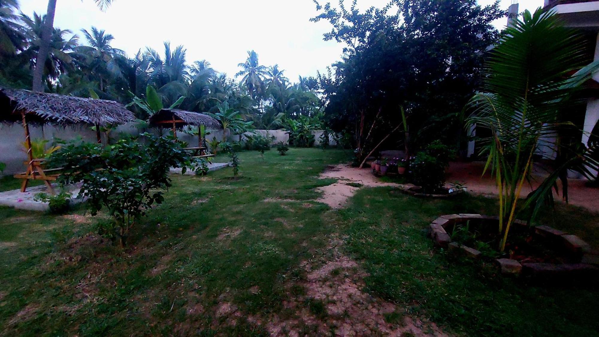 The Dream Inn Guesthouse Passikudah Баттикалоа Экстерьер фото
